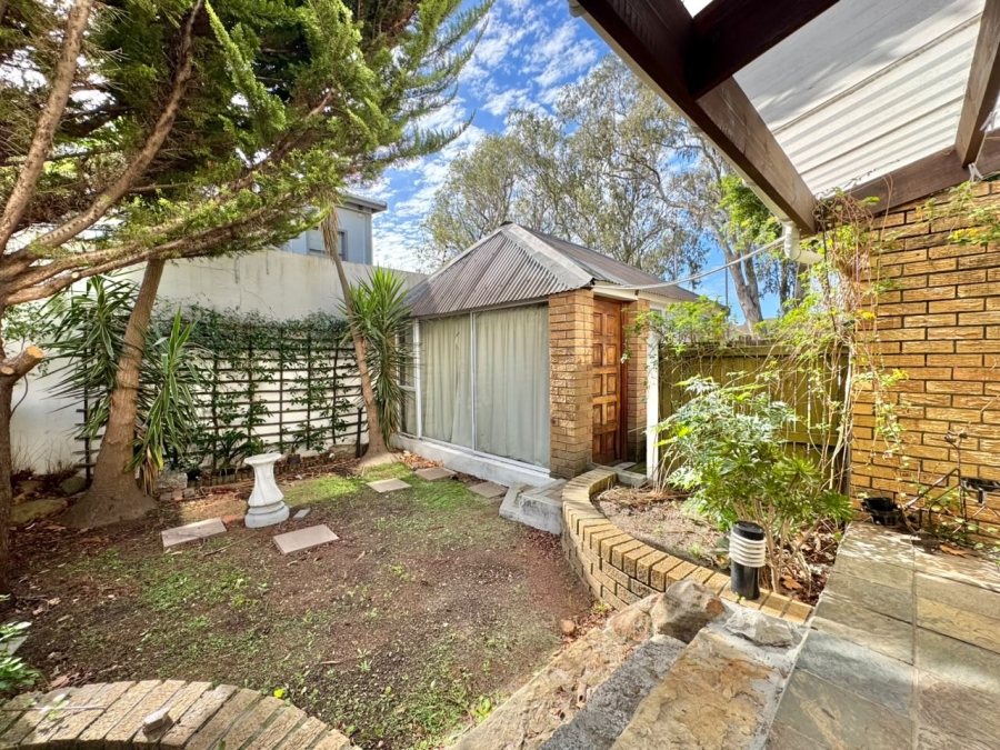 2 Bedroom Property for Sale in Kenilworth Western Cape